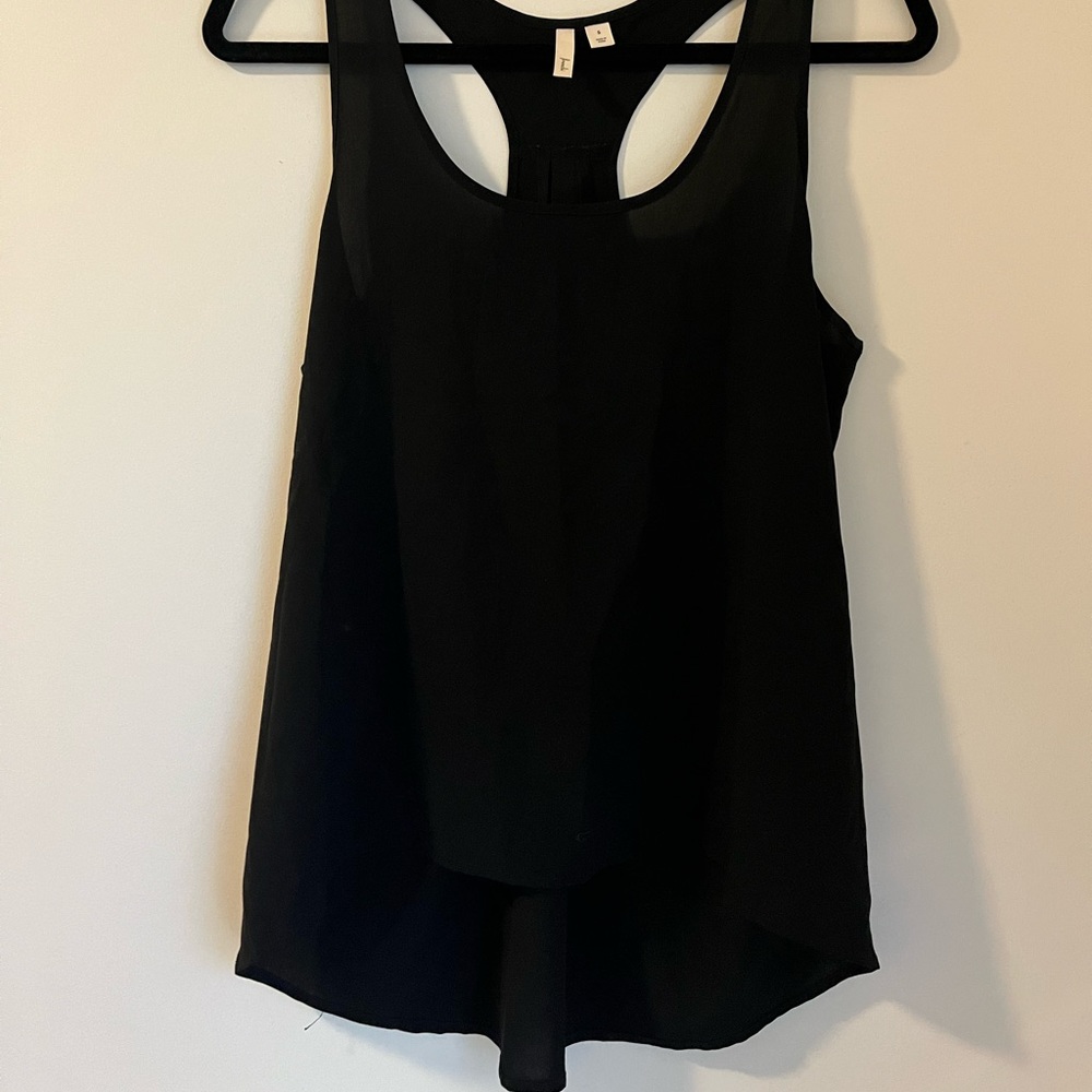 Small black French sleeveless blouse